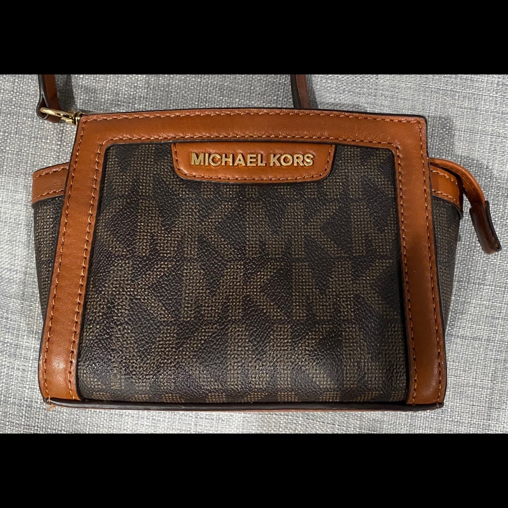 Michael Kors extra small cross body bag